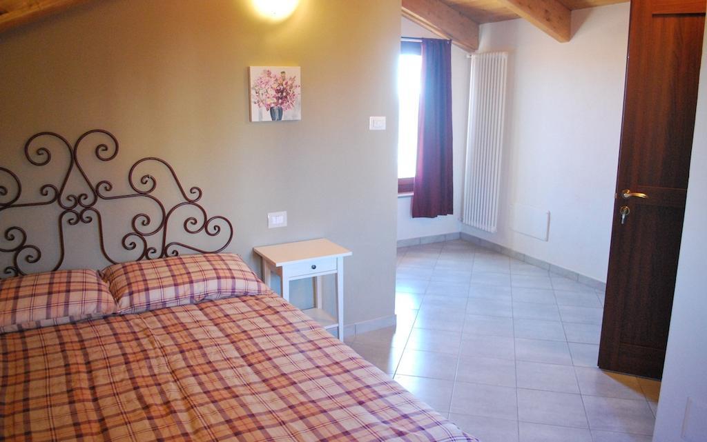 Agriturismo Fruttirossi Trofarello Cameră foto